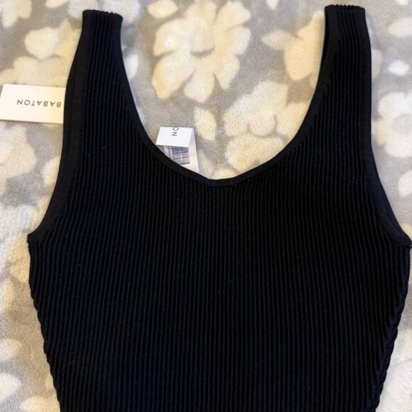 NWT Aritzia Babaton Sculpt Knit Scoopneck Cropped Ribbed Tank - Picture 6 of 7